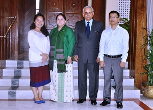 The Governor of Arunachal Pradesh Lt. Gen (Retd) Nirbhay Sharma and First Lady of the State, Smt Jyotsna Sharma with Miss Bullo Mamu and Dr. Yijum Tato at Raj Bhawan, Itanagar on 9th July 2014